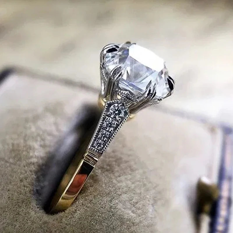 Bague femme bicolore élégante plaquée or – design raffiné, zircon brillant.
