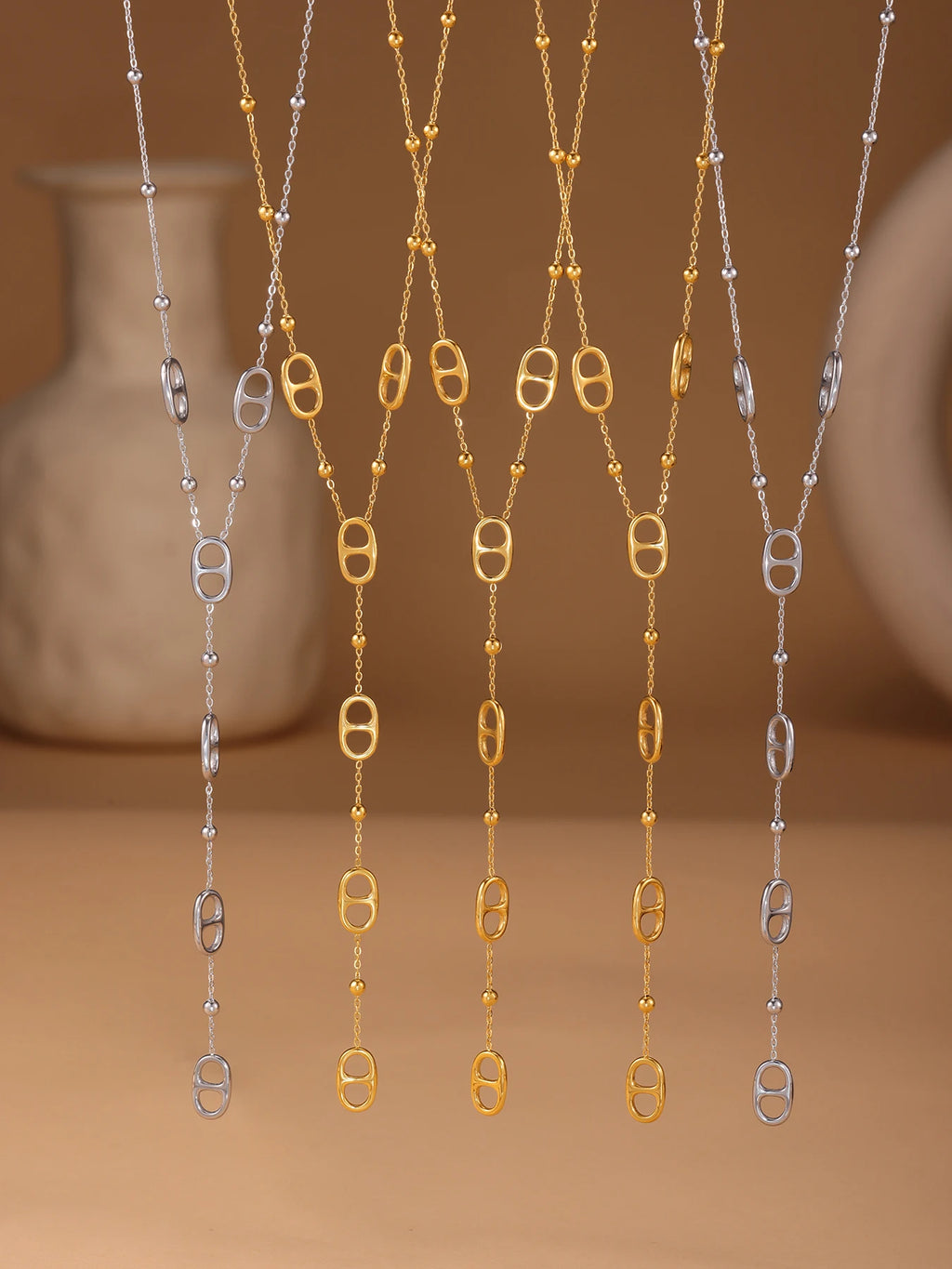 Collier ALORA Long Doré – Élégance Raffinée & Finition Premium
