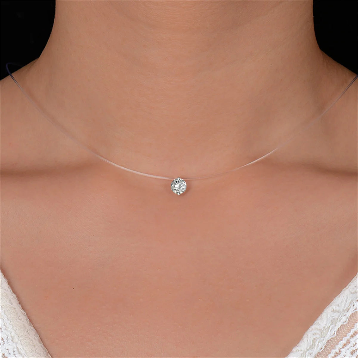 Collier Ras du Cou ALORA avec Zircon Brillant – Bijou Minimaliste et Élégant pour Femme
