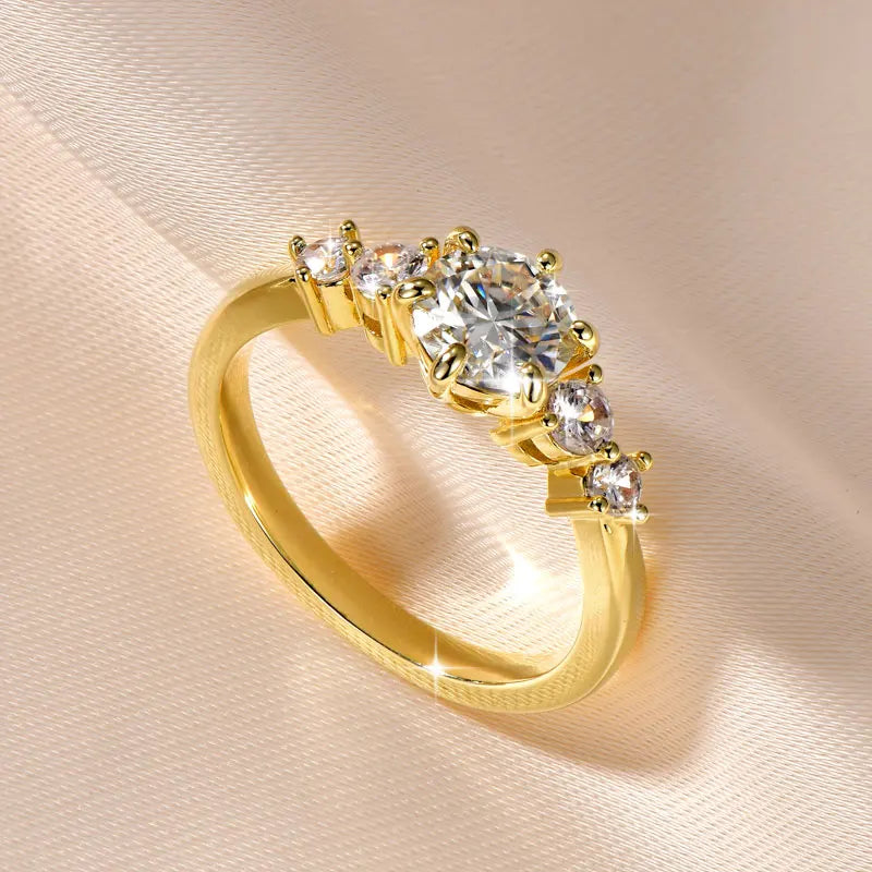 Bague femme plaqué or – serti 6 griffes, style classique élégant.