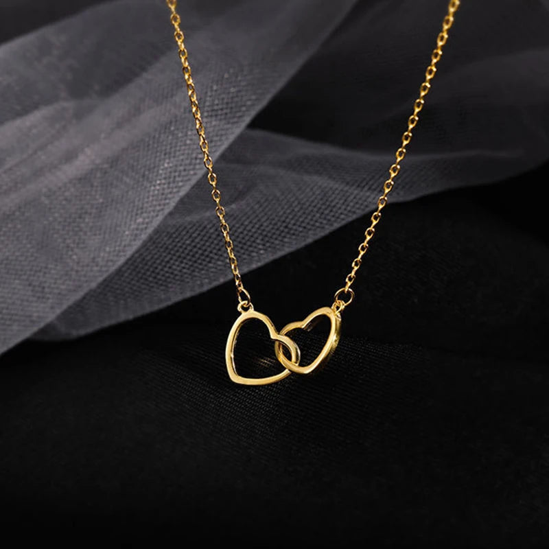 Collier ALORA Double Cœur argentée – Bijou Élégant et Romantique pour Femme