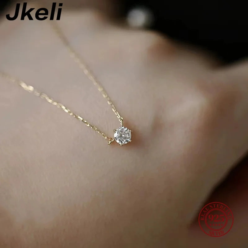 Collier Élégant ALORA Plaqué Or 18K – Chaîne Fine avec Zircon Lumineux