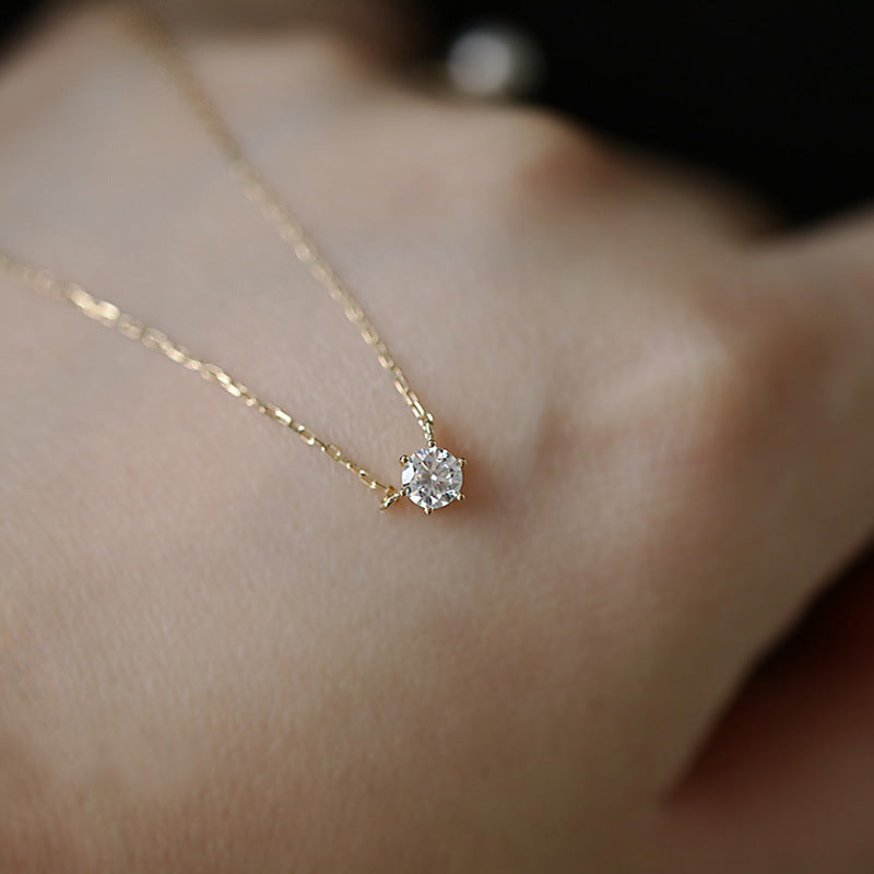 Collier Élégant ALORA Plaqué Or 18K – Chaîne Fine avec Zircon Lumineux