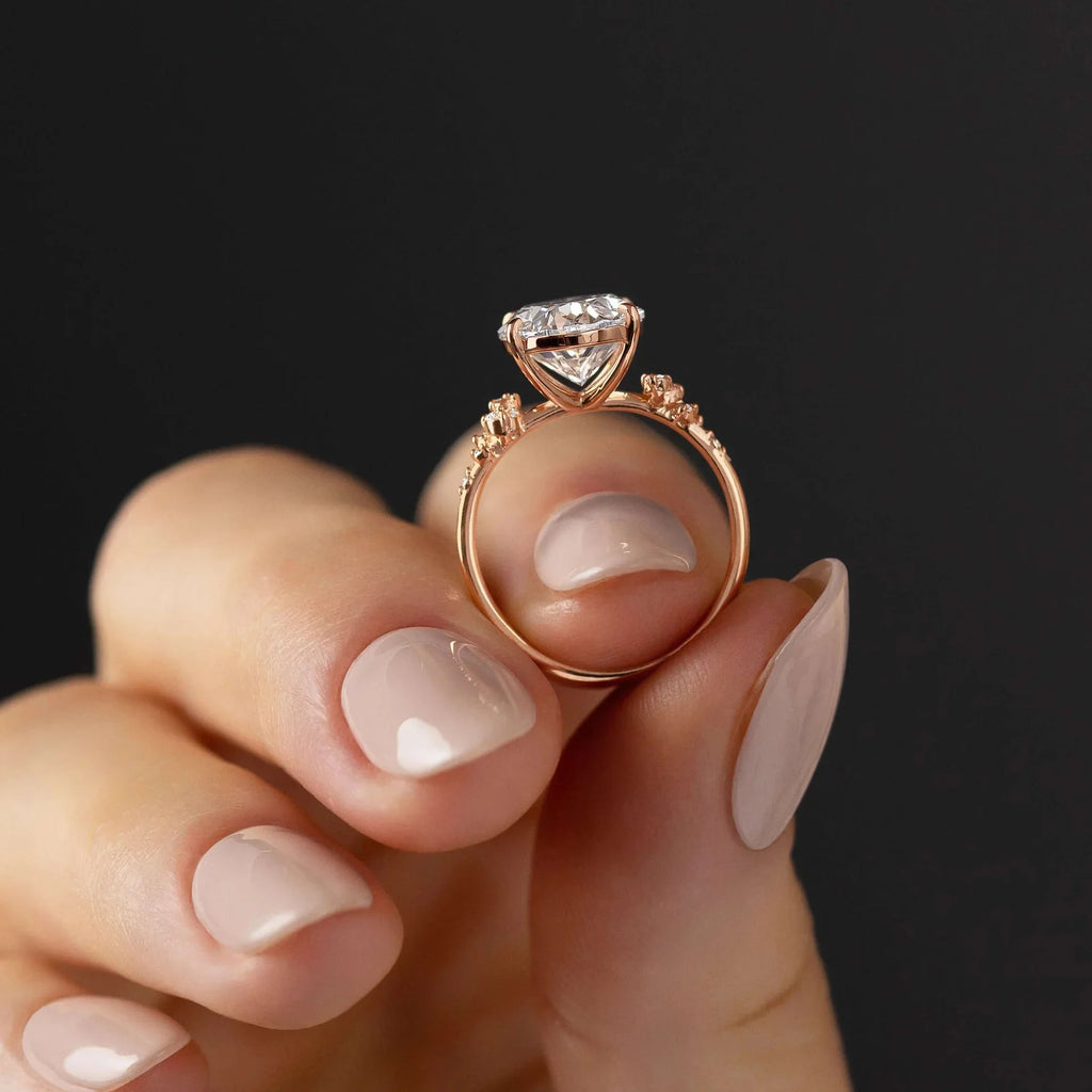 Bague femme plaqué or avec moissanite ovale – éclat exceptionnel, style luxe.